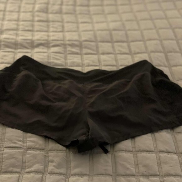 Short Black Nike Dri-Fit Women's Running Shorts - Picture 2 of 3